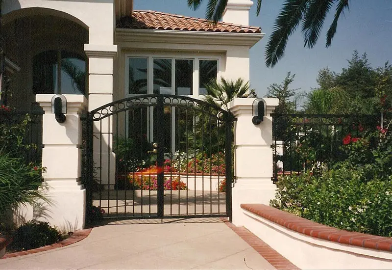 Elegant Iron Gate in Buena Park, California Villa
